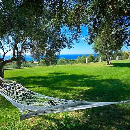 Hotel Theodora Valsamata