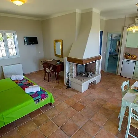 Theodora Hotel 4*