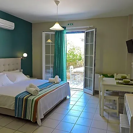 Hotel Theodora Valsamata