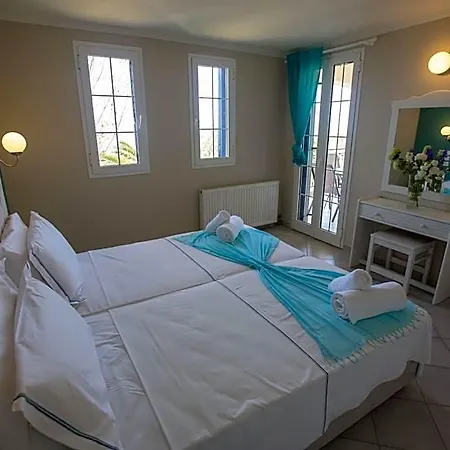 Theodora Hotel 4*